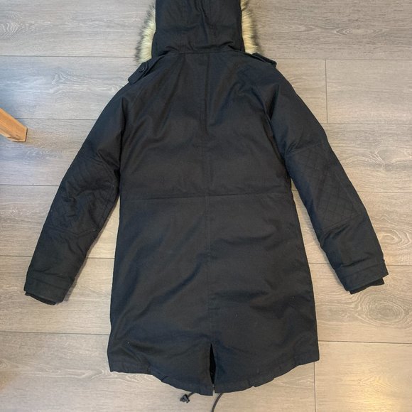 Aritzia Community Paradigm Fishtail Parka (Small) - Picture 2 of 11